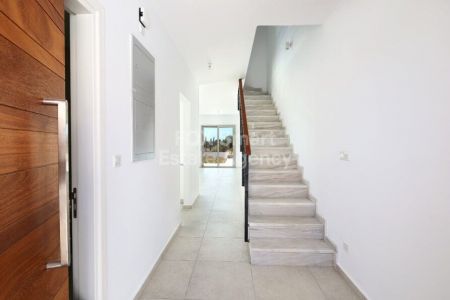 בית עירוני למכירה