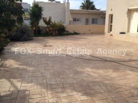 Casa indipendente in vendita