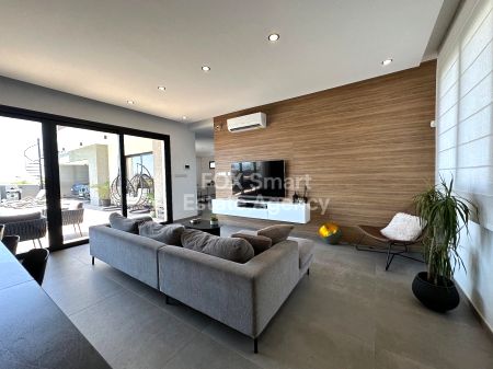 Detached House for sale