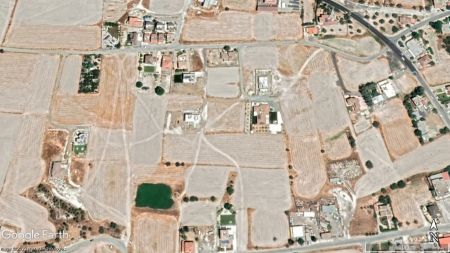 Жилой участок на продажу