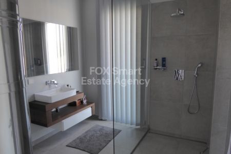 Dom wolno stojący na sprzedaż