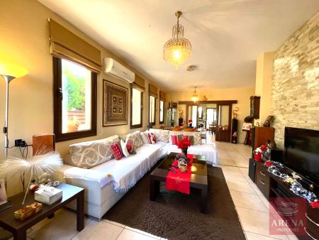 Dom wolno stojący na sprzedaż