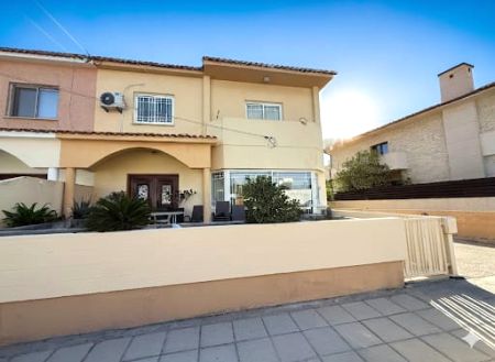 Detached House for sale