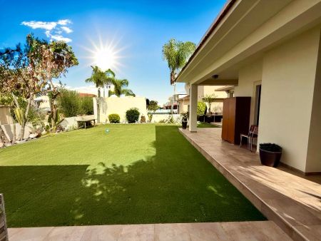 Detached House for sale