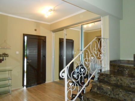 Casa indipendente in vendita