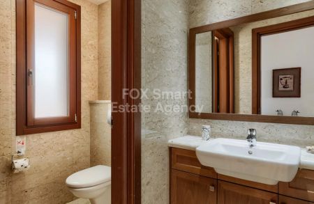 Casa indipendente in vendita