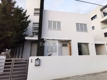 Thumbnail 2 Στρόβολος Ακίνητα Προς Πώληση από 4 υπνοδωμάτιο