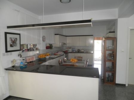Thumbnail 3 Strovolos Real Estate For Sale From 1,000 And 5,000 M2 Plot