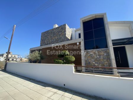 Detached House for sale