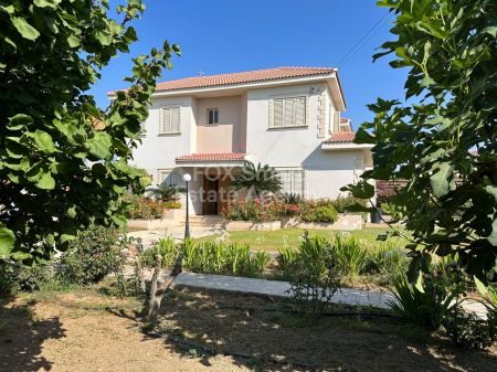 Detached House for sale