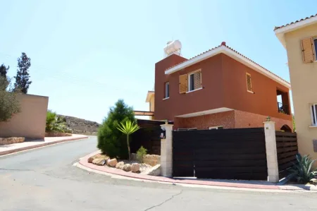 Villa for sale
