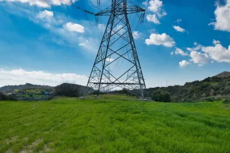 Жилой участок на продажу