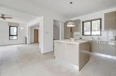 Villa zum Kauf
