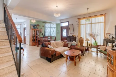 Вилла на продажу