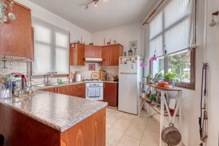 Вилла на продажу