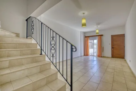 Villa zum Kauf