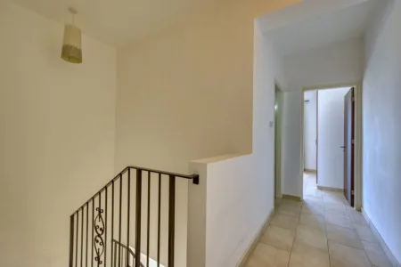 Villa zum Kauf