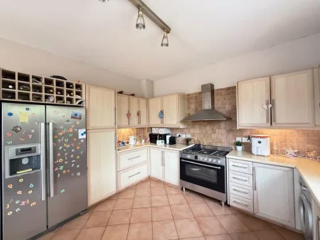 Villa for sale