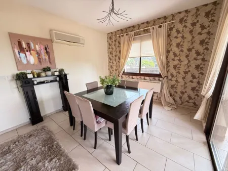 Villa for sale