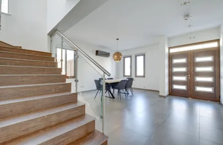 Villa zum Kauf