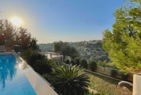 Villa for sale