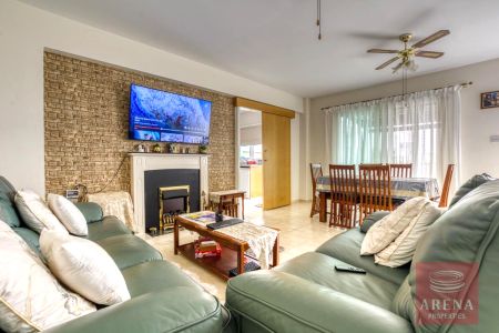 דירה למכירה