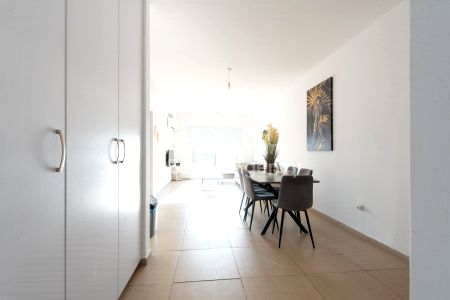 Thumbnail 3 Immobilien Zum Verkauf In Der Gegend Von Larnaka