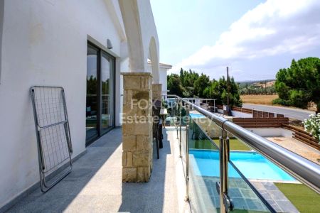 Thumbnail 1 הסיפור מאחורי מקום הולדתה של אפרודיטה