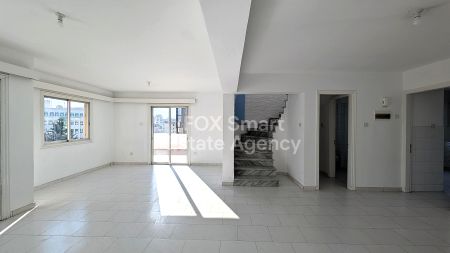 Thumbnail 2 Transición a energía limpia