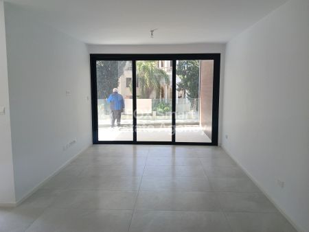 Thumbnail 3 פאפוס למכירה נכס