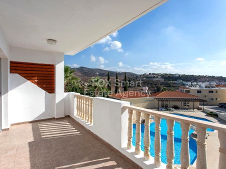 Thumbnail 4 Transición a energía limpia