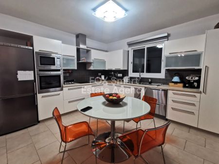 Thumbnail 3 Inmueble En Venta Nicosia