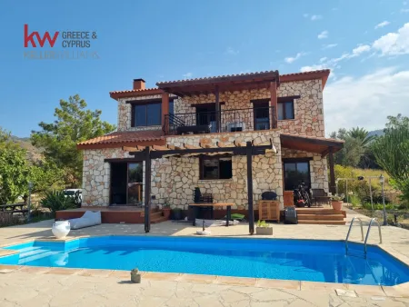 Casa indipendente in vendita