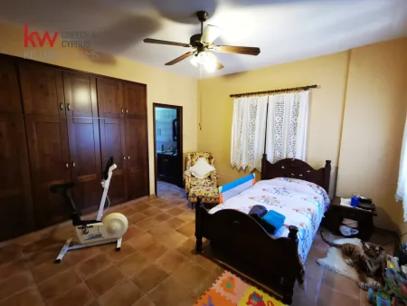 Casa indipendente in vendita