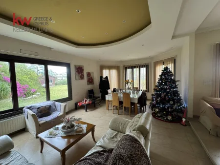 Villa for sale