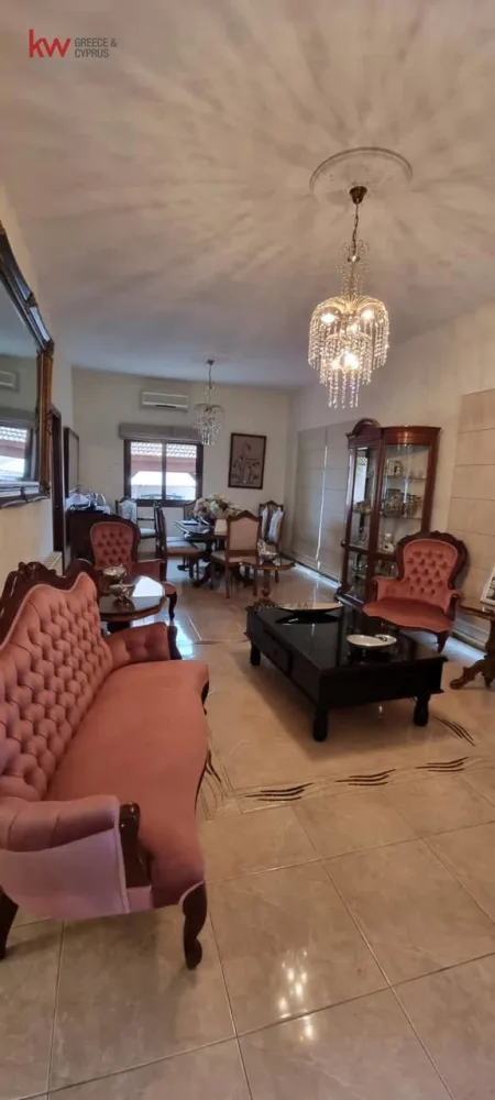 Casa indipendente in vendita