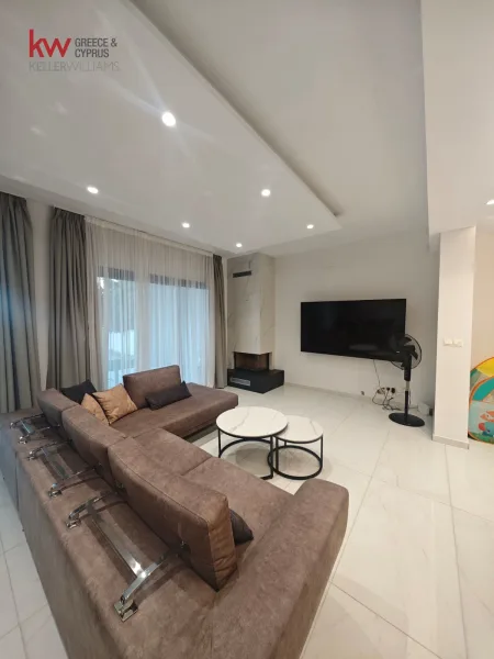 Casa indipendente in vendita
