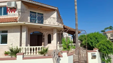 Casa indipendente in vendita