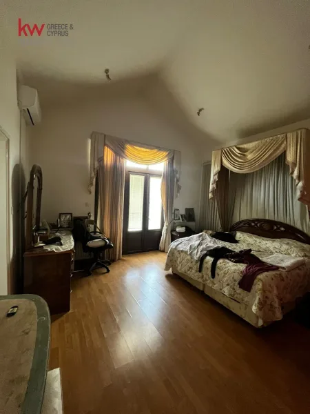 Detached House for sale
