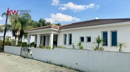 Casa indipendente in vendita