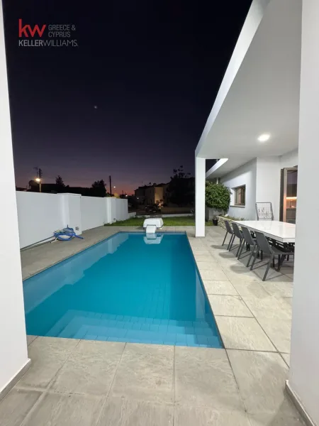 Detached House for sale