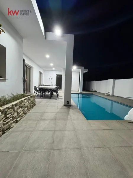 Detached House for sale