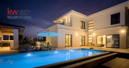 Villa for sale