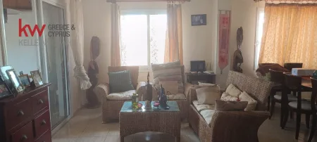 בית דו משפחתי למכירה
