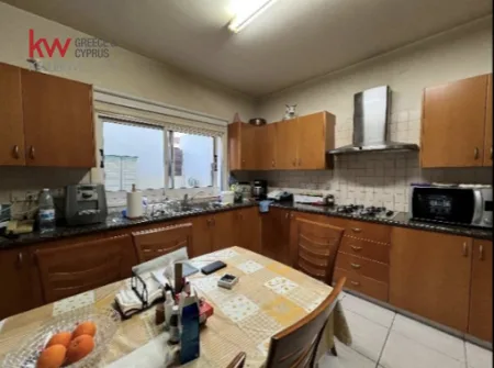 Casa indipendente in vendita