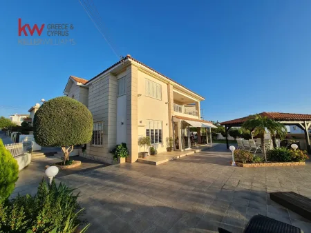 Casa indipendente in vendita
