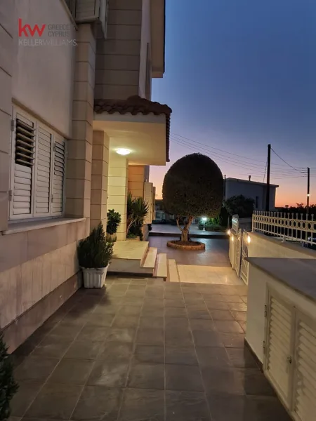 Casa indipendente in vendita
