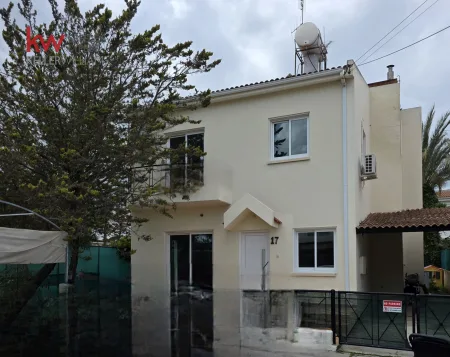 Casa indipendente in vendita