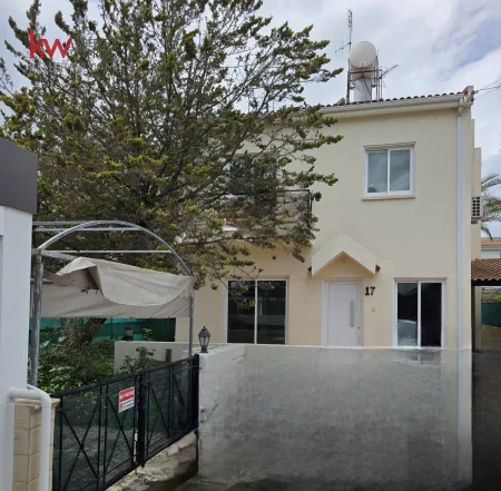 Casa indipendente in vendita