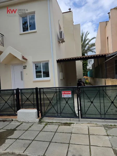 Casa indipendente in vendita